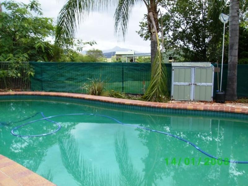 33 Roland Court, Peak Crossing QLD 4306