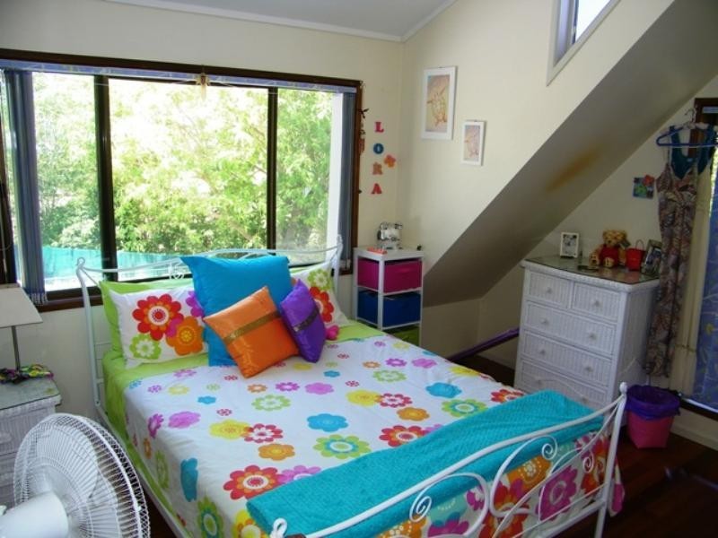 33 Roland Court, Peak Crossing QLD 4306