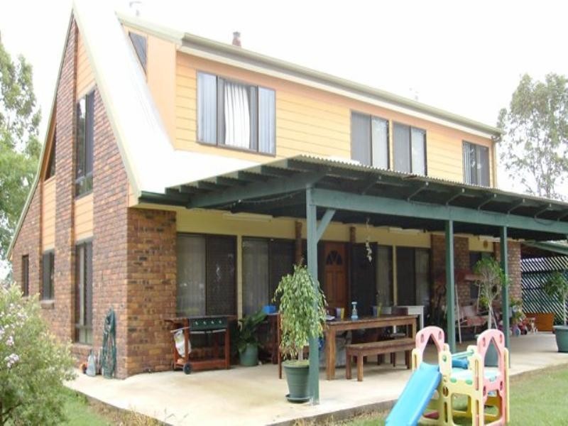 33 Roland Court, Peak Crossing QLD 4306