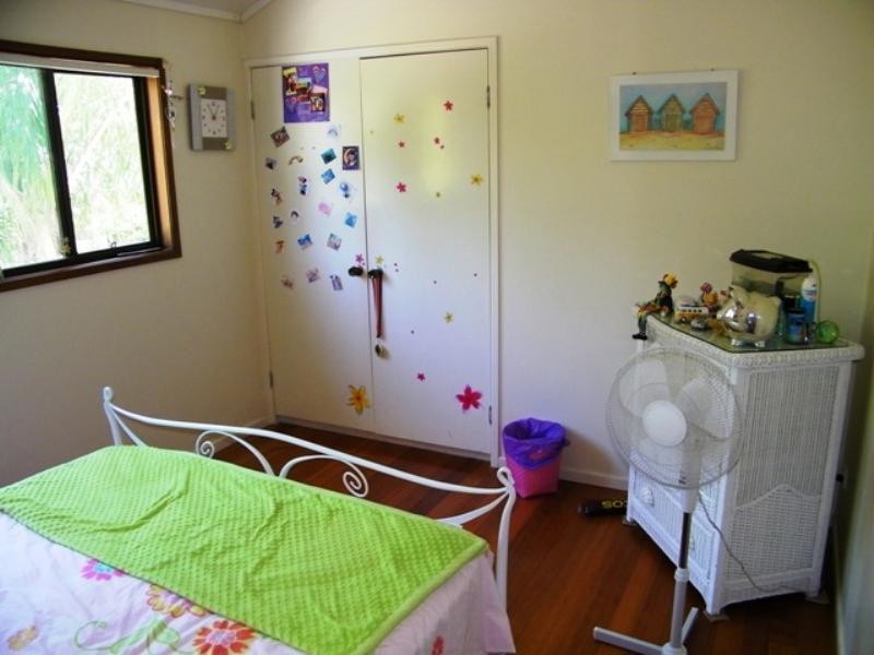 33 Roland Court, Peak Crossing QLD 4306