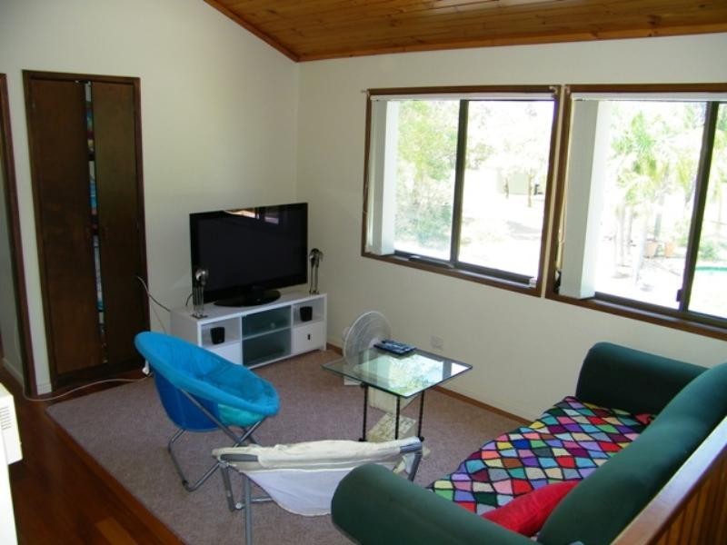 33 Roland Court, Peak Crossing QLD 4306