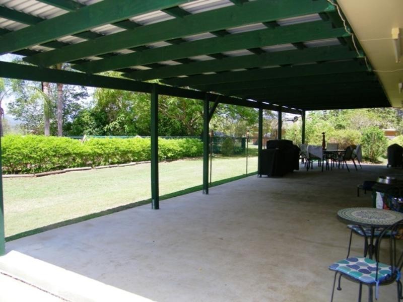 33 Roland Court, Peak Crossing QLD 4306