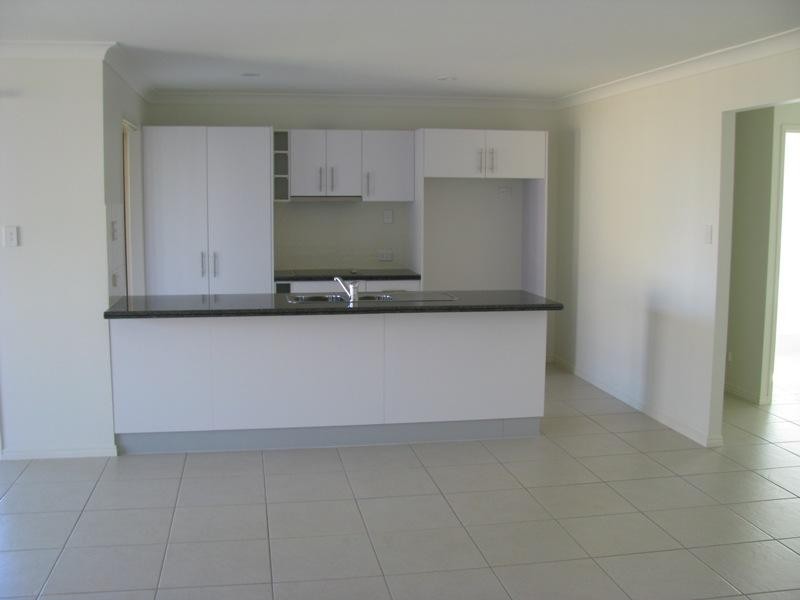 20 Benjamin Court, Yamanto QLD 4305