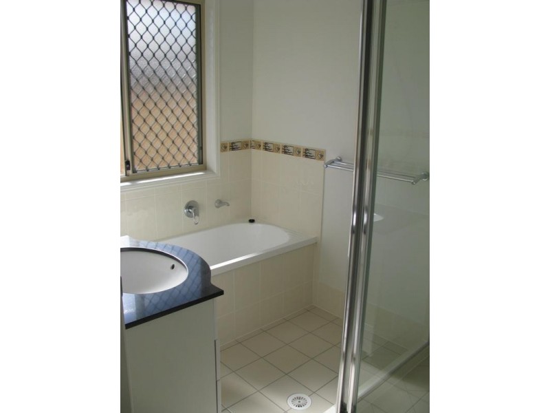 20 Benjamin Court, Yamanto QLD 4305