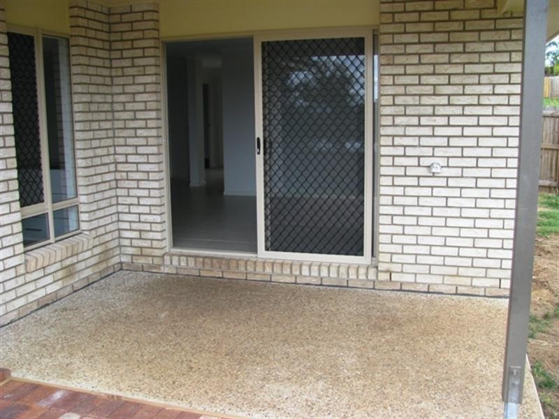 20 Benjamin Court, Yamanto QLD 4305