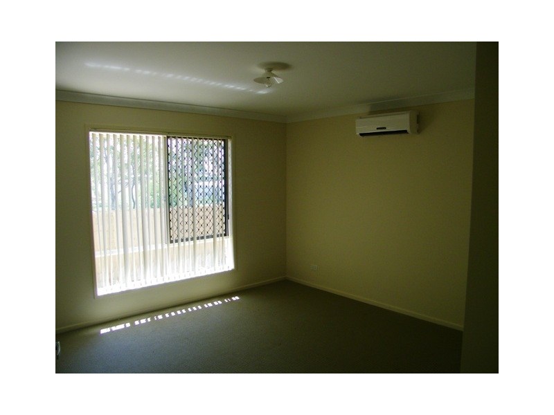 15 Figtree Court, Yamanto QLD 4305