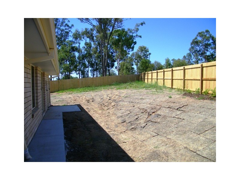 15 Figtree Court, Yamanto QLD 4305