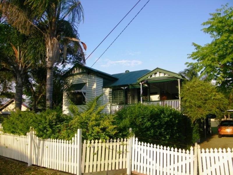 10 Chubb Street, One Mile QLD 4305