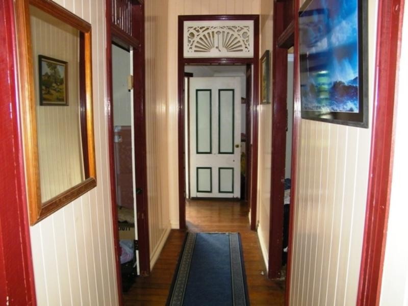 10 Chubb Street, One Mile QLD 4305