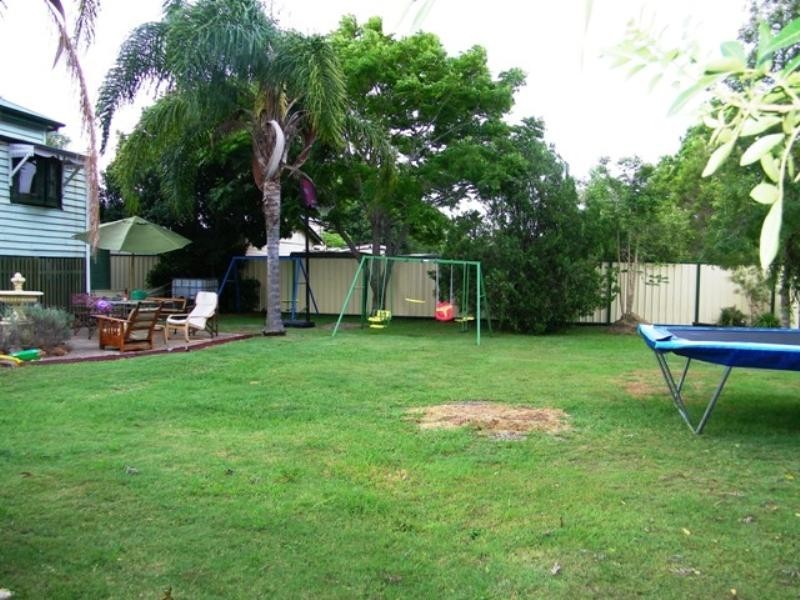 10 Chubb Street, One Mile QLD 4305