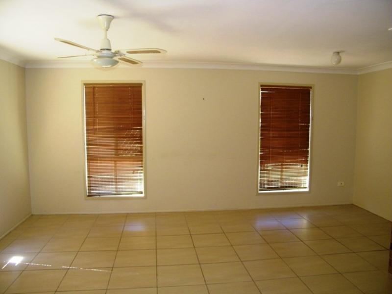 30 Dolben Street, Willowbank QLD 4306