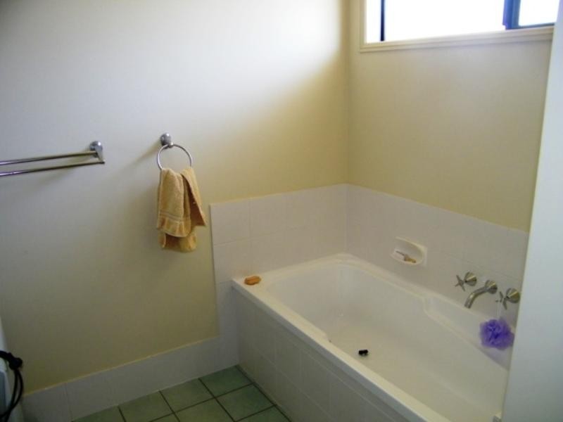 29-31 East Field Road, Deebing Heights QLD 4306