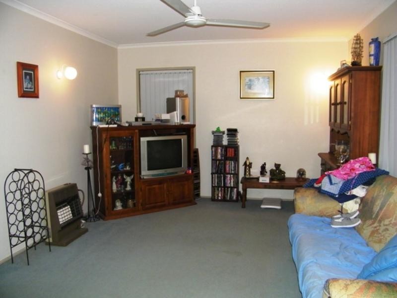 11 Jonquil Circuit, Flinders View QLD 4305