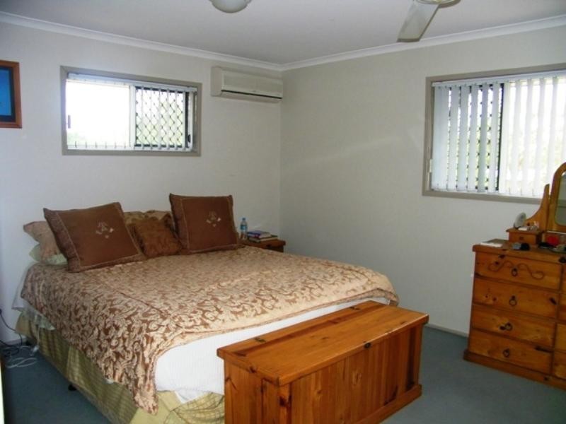 11 Jonquil Circuit, Flinders View QLD 4305