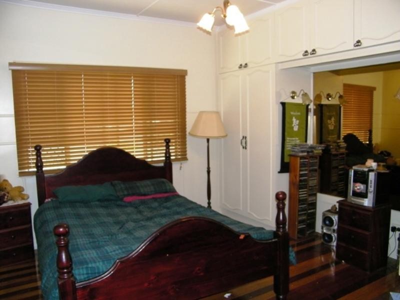 79 Woodford Street, One Mile QLD 4305