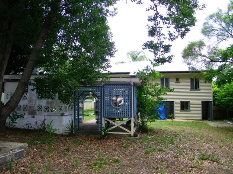 79 Woodford Street, One Mile QLD 4305