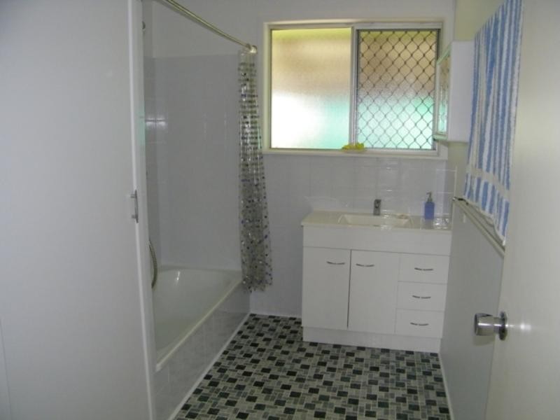 11 Frederick Street, Marburg QLD 4346