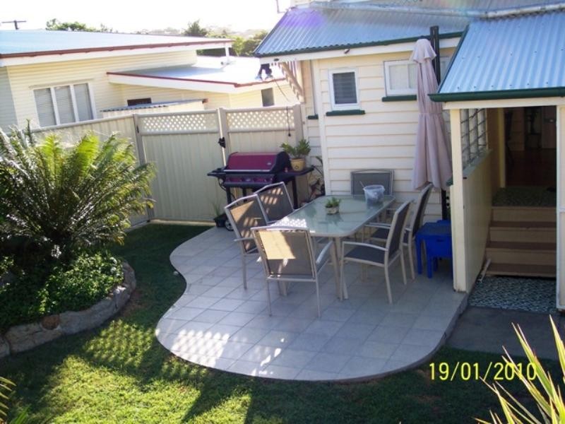 14 Queen Street, Newtown QLD 4305