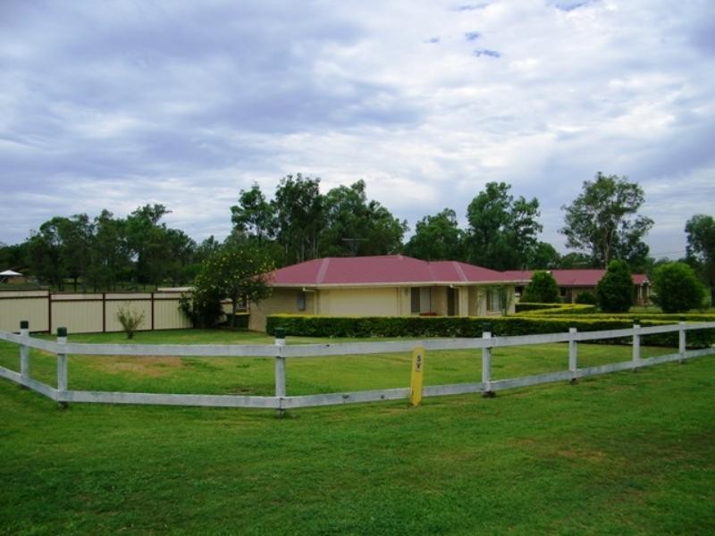 2 Clarefield Court, Thagoona QLD 4306