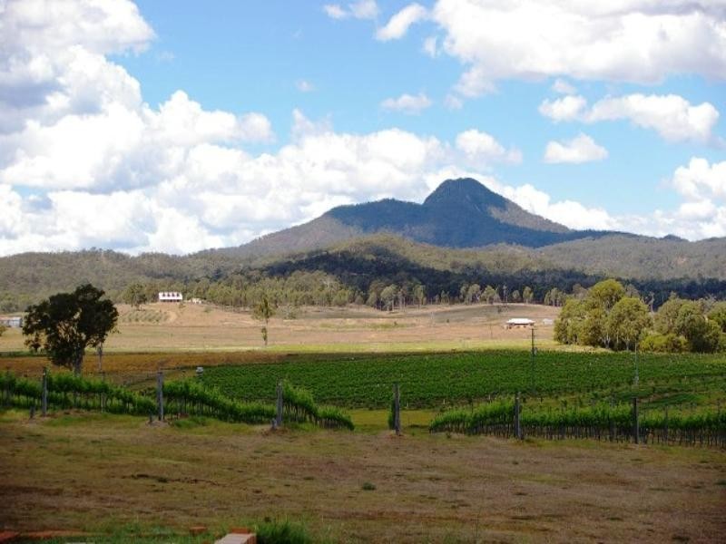 Peak Crossing QLD 4306