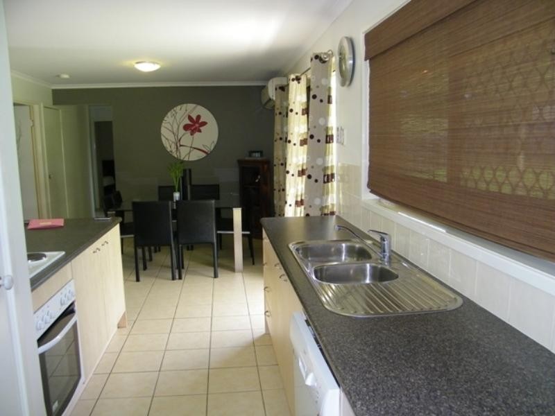 17 Des Arts Place, Wulkuraka QLD 4305