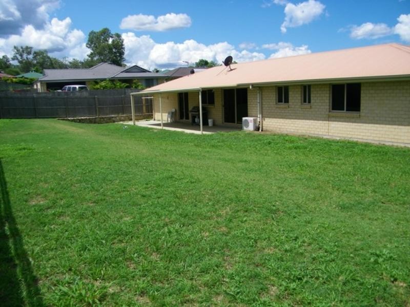 17 Des Arts Place, Wulkuraka QLD 4305