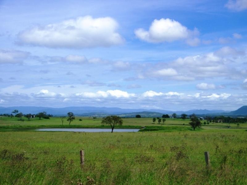 1507 Middle Road, Peak Crossing QLD 4306
