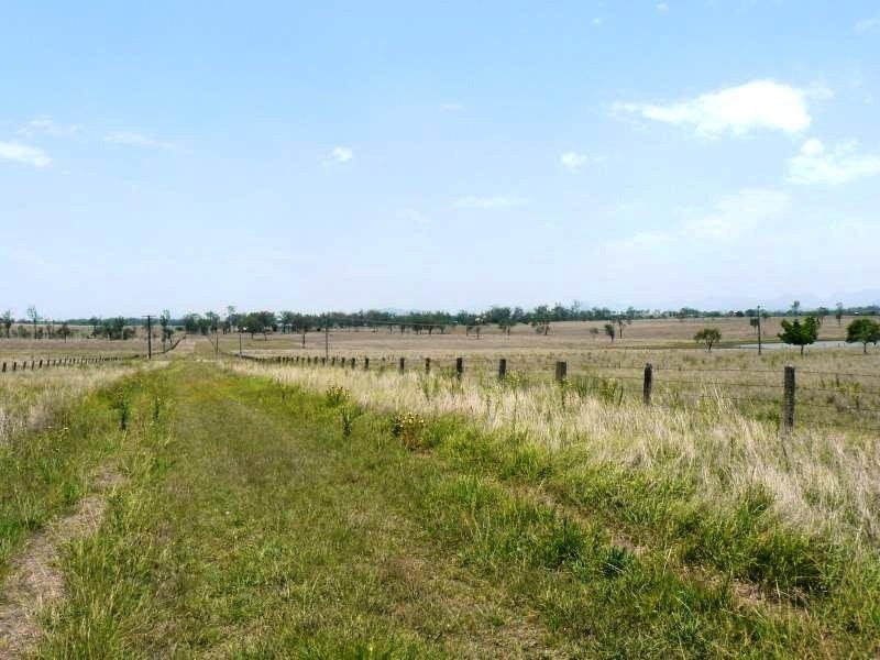 1507 Middle Road, Peak Crossing QLD 4306