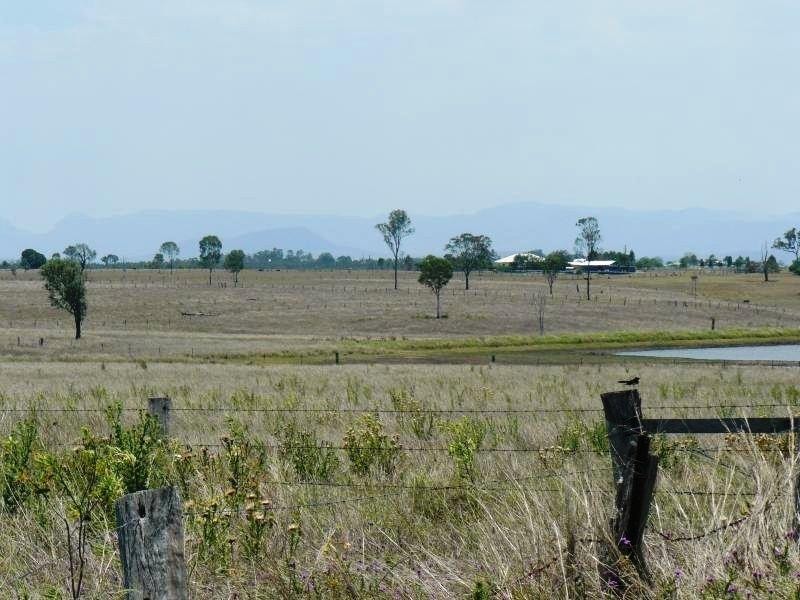 1507 Middle Road, Peak Crossing QLD 4306