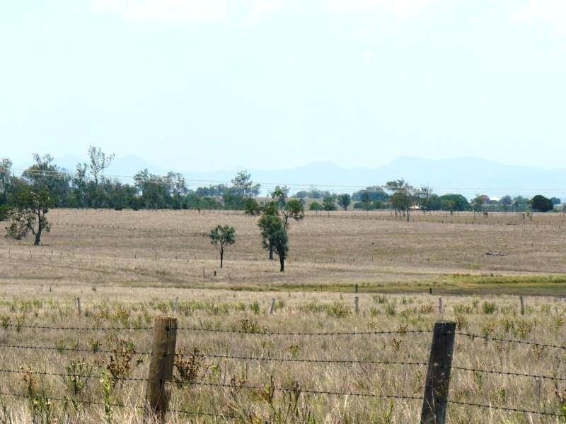 1507 Middle Road, Peak Crossing QLD 4306
