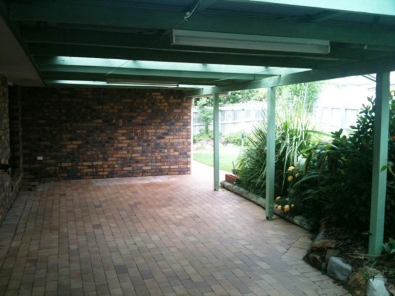 11 Arabian Place, Yamanto QLD 4305