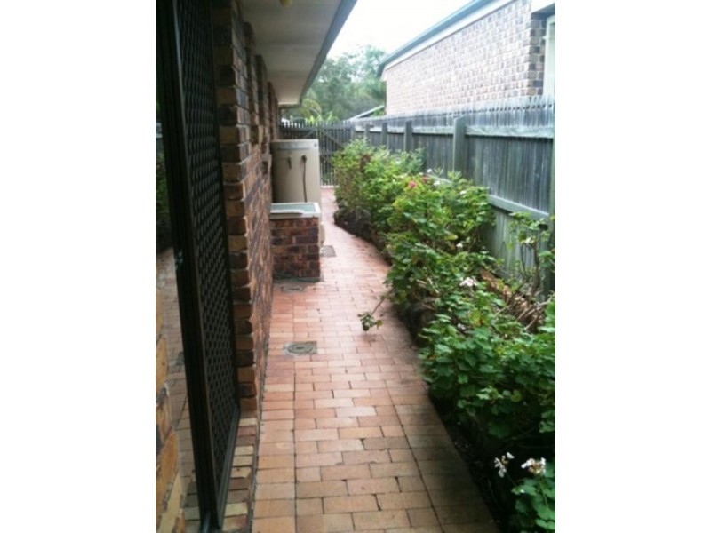 11 Arabian Place, Yamanto QLD 4305