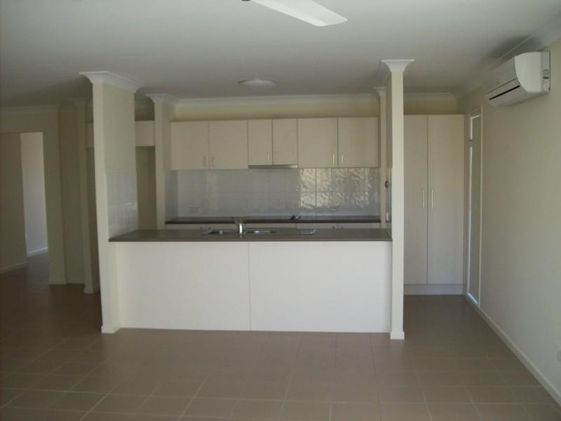 90 Jacaranda Drive, Yamanto QLD 4305