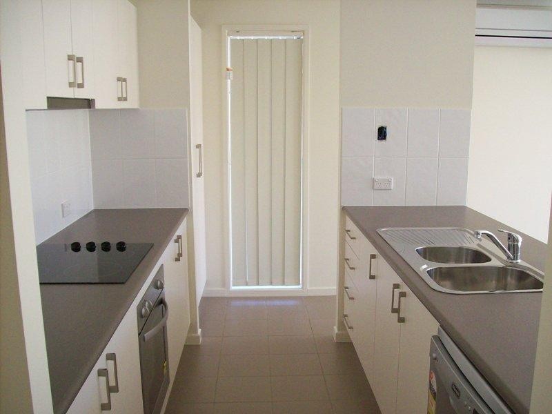 90 Jacaranda Drive, Yamanto QLD 4305