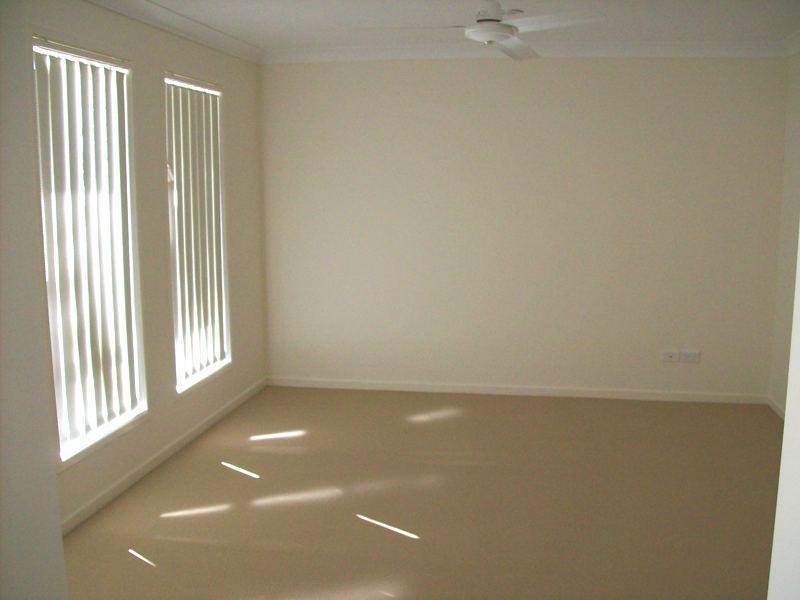 90 Jacaranda Drive, Yamanto QLD 4305