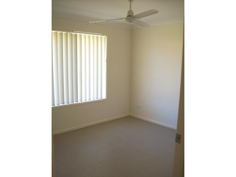 90 Jacaranda Drive, Yamanto QLD 4305