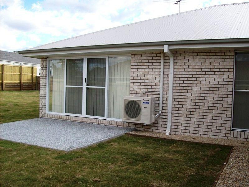 90 Jacaranda Drive, Yamanto QLD 4305