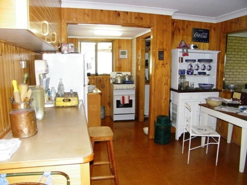 2 Hughes Road, Purga QLD 4306