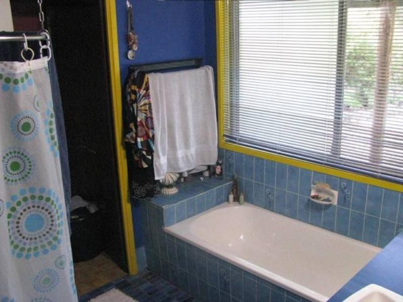 9 Midland Street, Yamanto QLD 4305