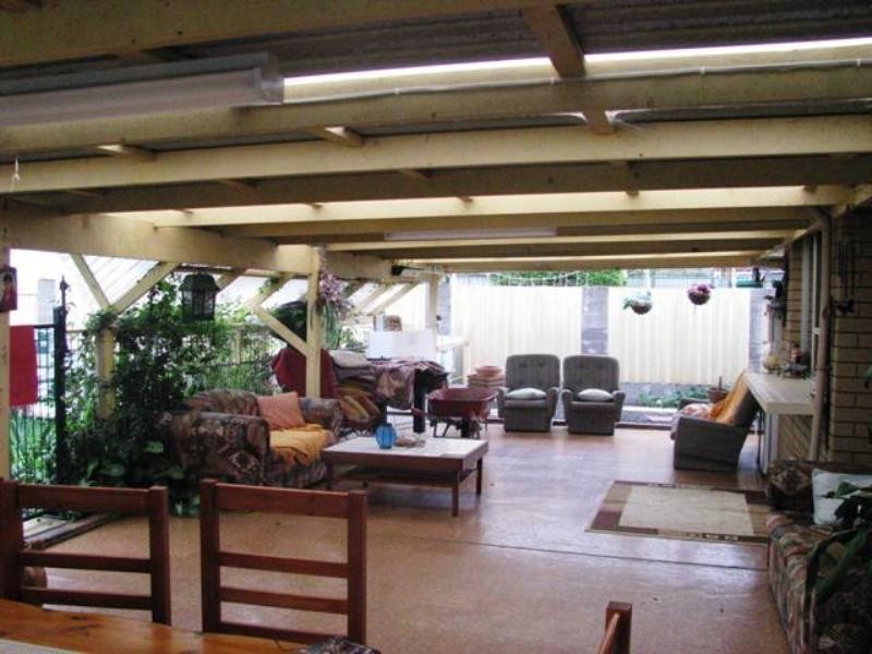 9 Midland Street, Yamanto QLD 4305