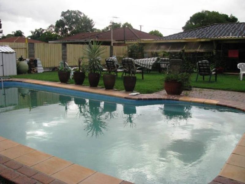 9 Midland Street, Yamanto QLD 4305