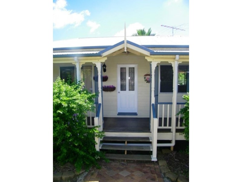 2 Hanworth Court, Yamanto QLD 4305