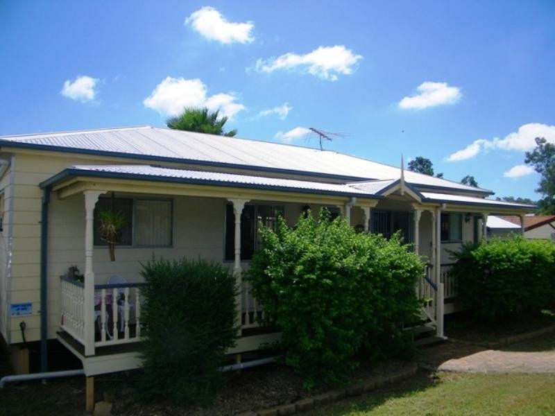 2 Hanworth Court, Yamanto QLD 4305