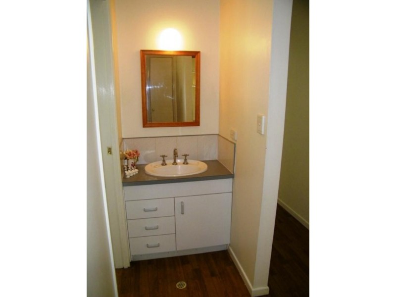2 Hanworth Court, Yamanto QLD 4305