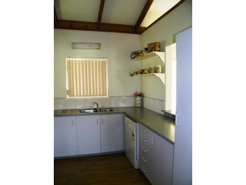 2 Hanworth Court, Yamanto QLD 4305