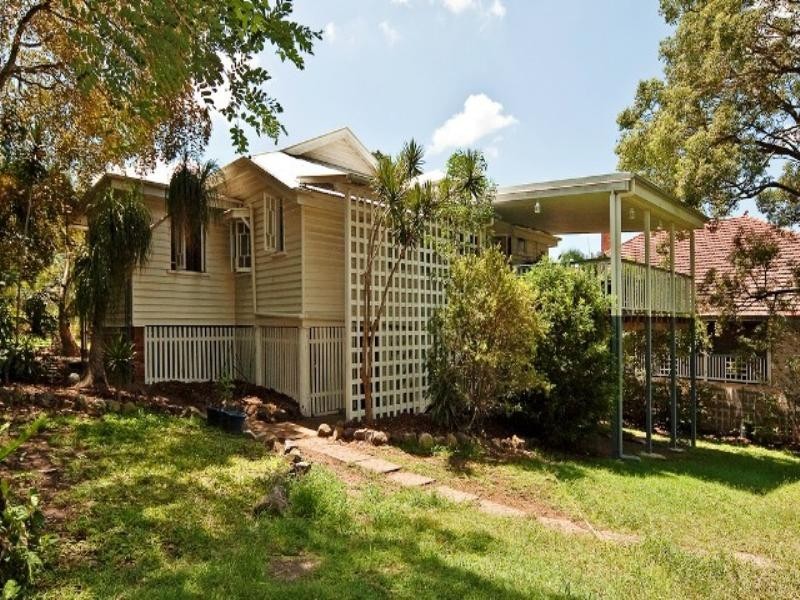 44 Quarry Street, Ipswich QLD 4305
