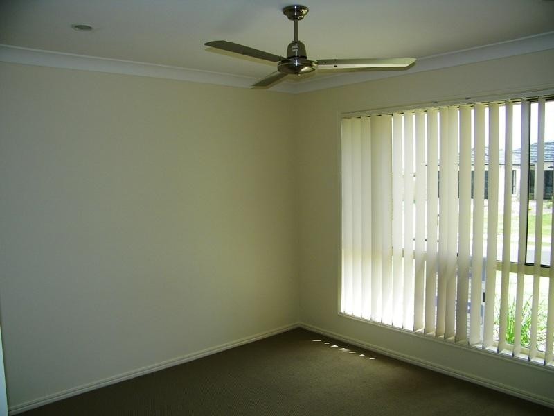 58 Dornoch Crescent, Raceview QLD 4305