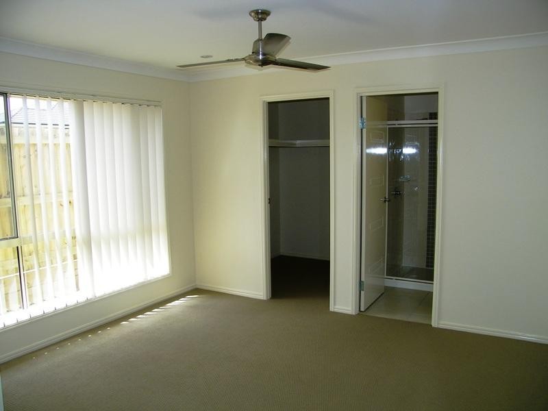 58 Dornoch Crescent, Raceview QLD 4305