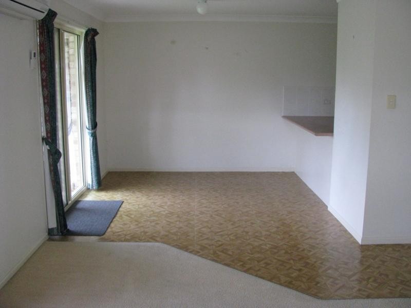 2/22 Christine Street, North Booval QLD 4304