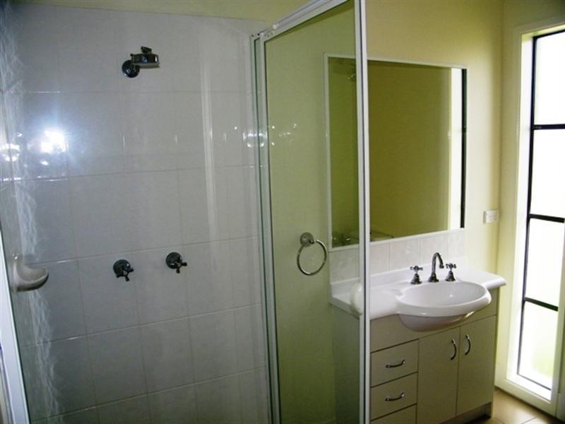 96 Jacaranda Drive, Yamanto QLD 4305